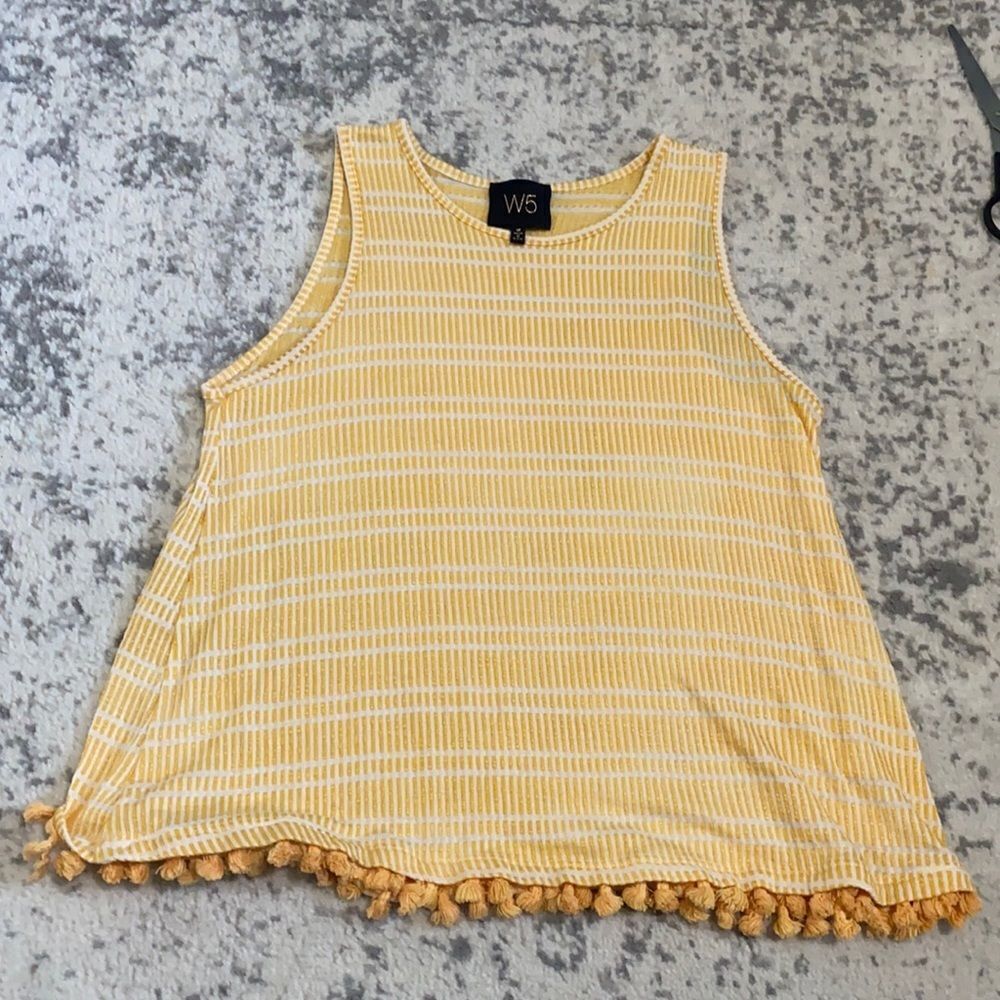 ANTHRO W5 tank top size M in EUC Tasseled